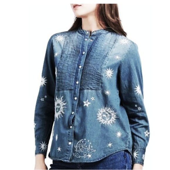 Johnny Was Embroidered Blue Denim Shirt Size-M - Picture 1 of 11